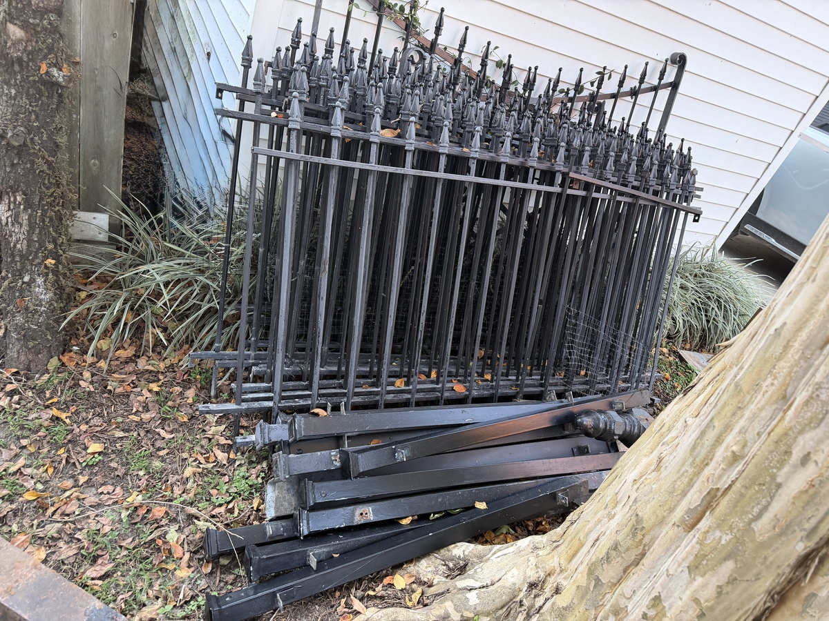 Fence Panels and Post, photo 3