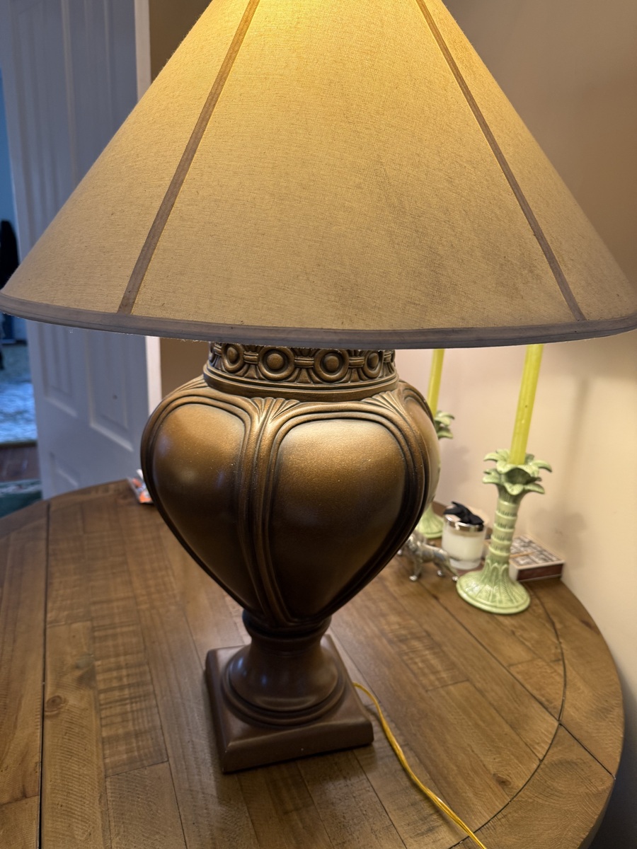 Large Metal Lampbase with shade
