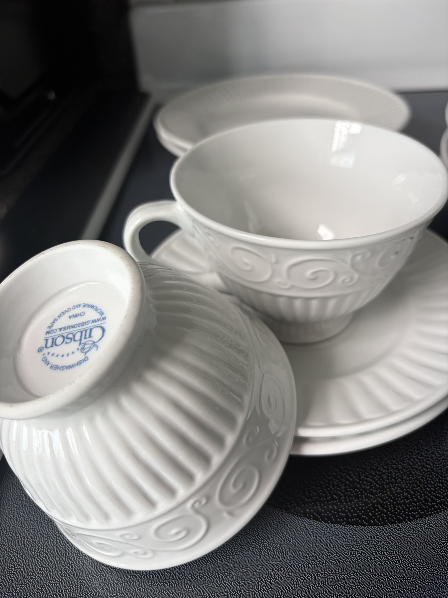 30 piece dish set , photo 4