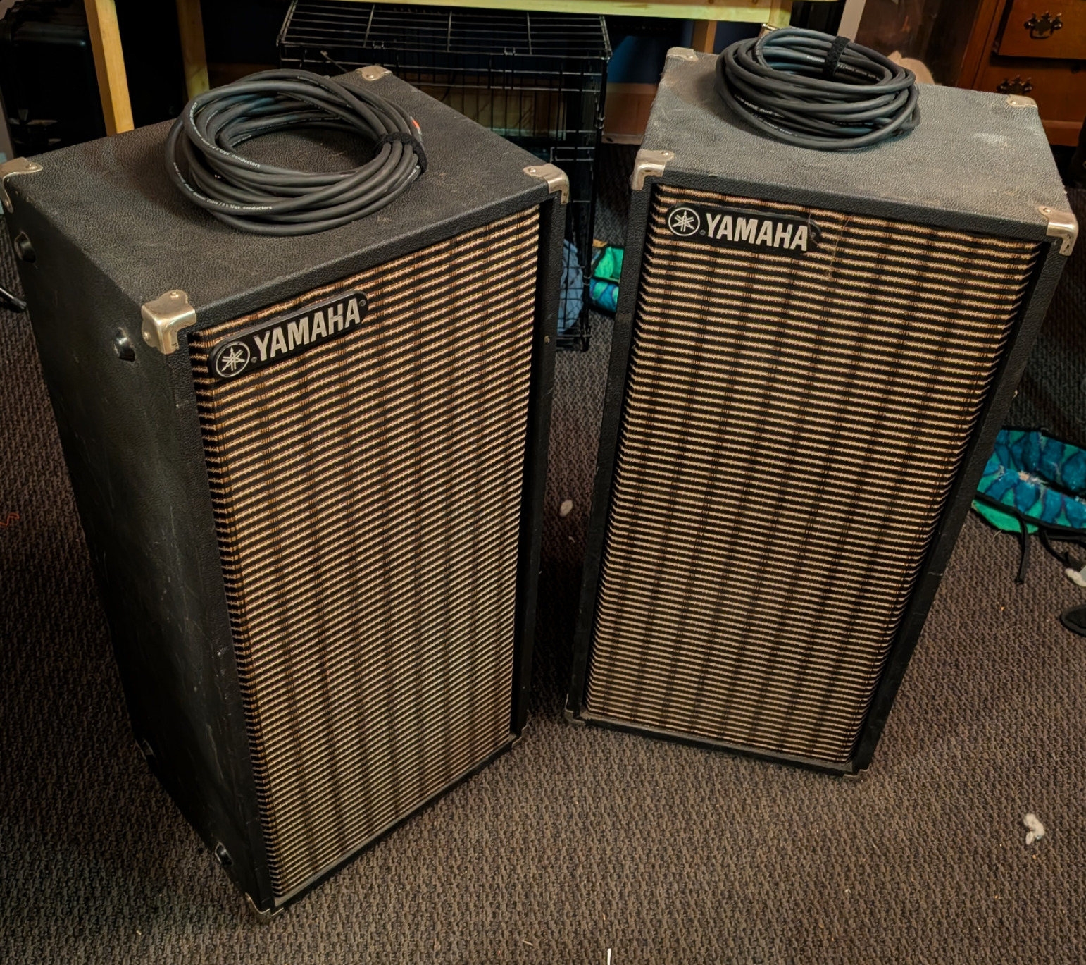 Pair of Yamaha S0112T P.A. Speakers w/ Speaker Cables - NOLA PICKUP