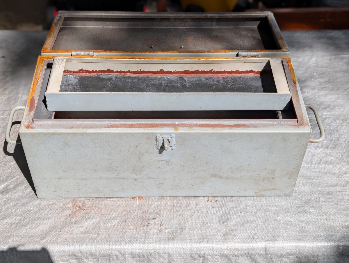 "Punk Rock" Welder's Tool Box, photo 3