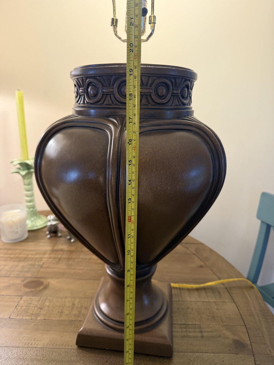 Large Metal Lampbase with shade, photo 4